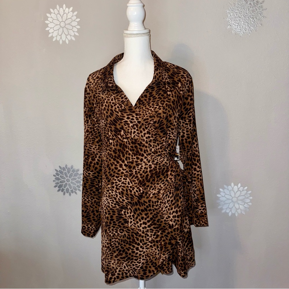 Leopard Animal Print Long Sleeve Wrap‎ Dress Collar V-Neck Exotic Chic NWT